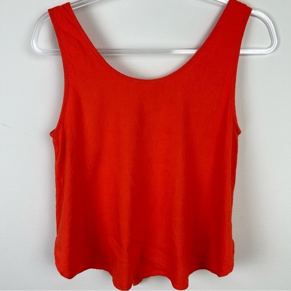 Lou & Grey Loft red/orange Linen blend tie front tank size: XS - Picture 8 of 8